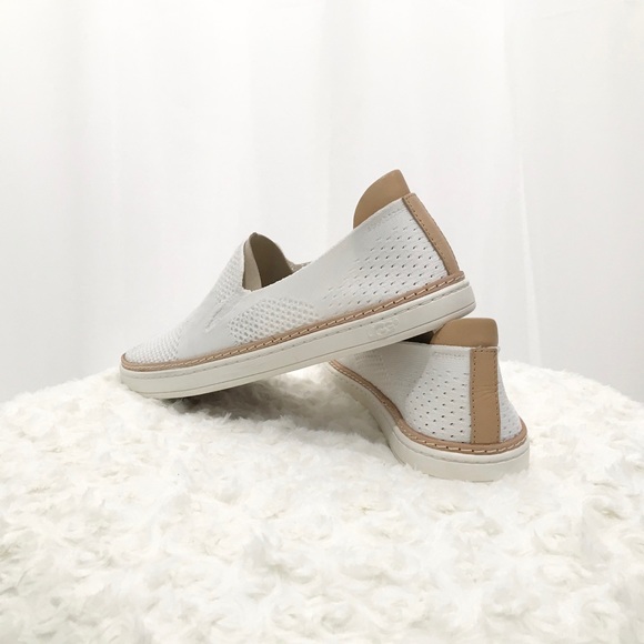 ⭐️ SOLD ⭐️ UGG Mesh Casuals - New - Picture 3 of 4